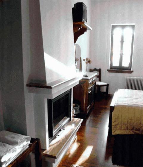 Hotel Petrino Makrinítsa Buitenkant foto